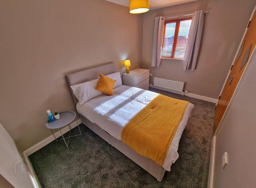2 Bed Apt For Rent, 3c Heathlodge Square, Belfast, BT13 3WG