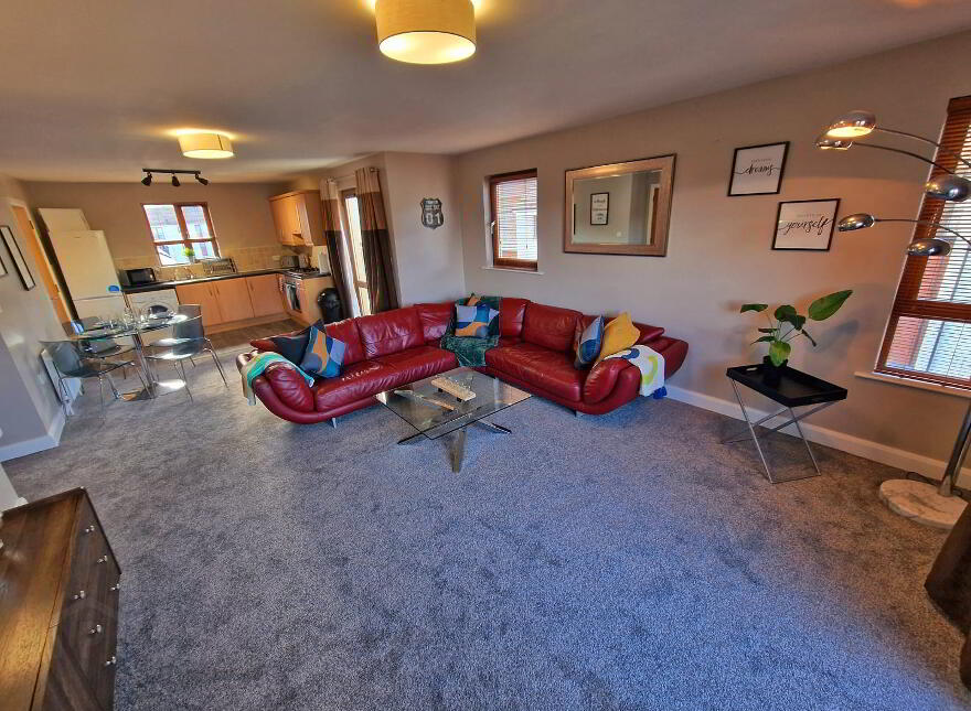2 Bed Apt For Rent, 3c Heathlodge Square, Belfast, BT13 3WG