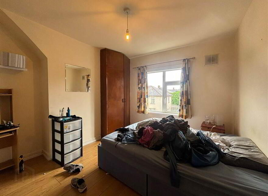 42 Stranmillis Gardens, Stranmillis, Belfast, BT9 5AT