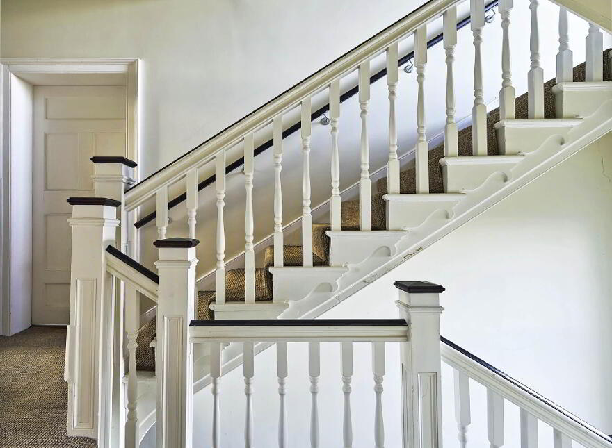 'Rosebank House', 8 Millisle Road, Donaghadee, BT21 0HY