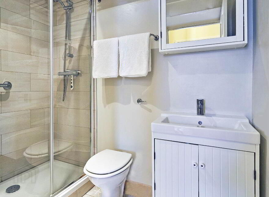 'Rosebank House', 8 Millisle Road, Donaghadee, BT21 0HY