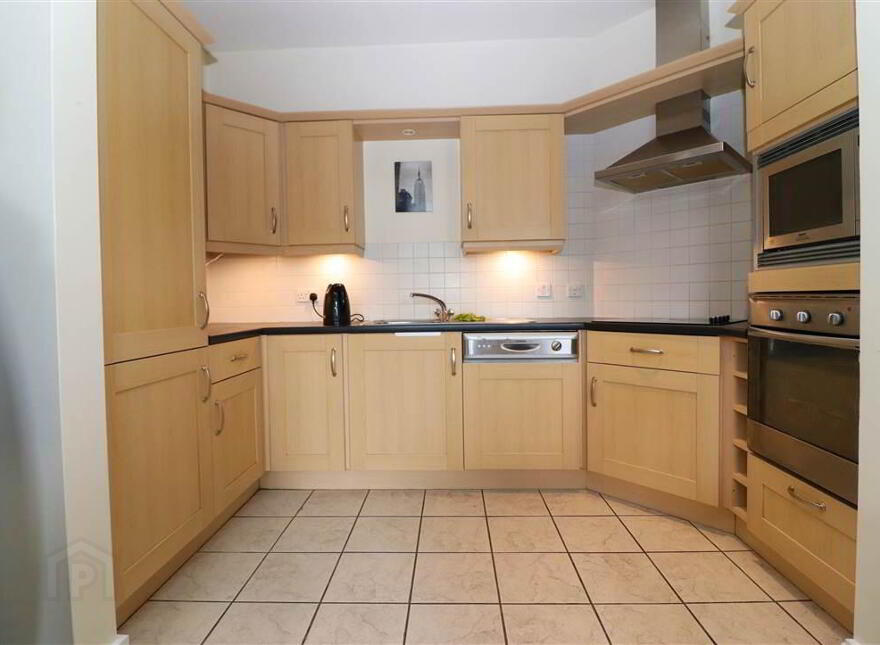 39 Lisburn Square, Lisburn, BT28 1TS