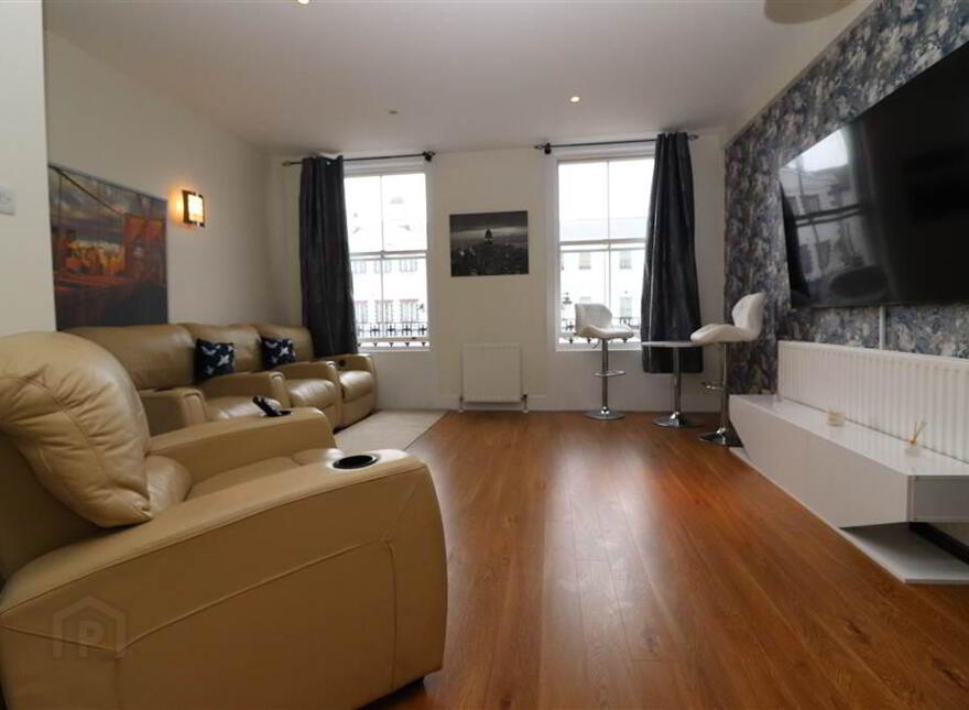39 Lisburn Square, Lisburn, BT28 1TS