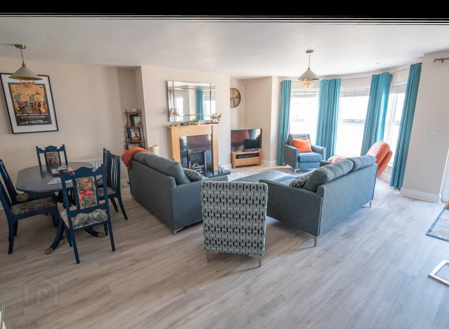 Ocean View, 48 West Strand Avenue, Portrush, BT56 8FD