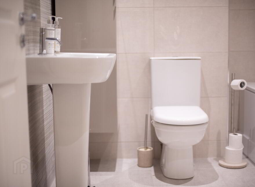 Ocean View, 48 West Strand Avenue, Portrush, BT56 8FD