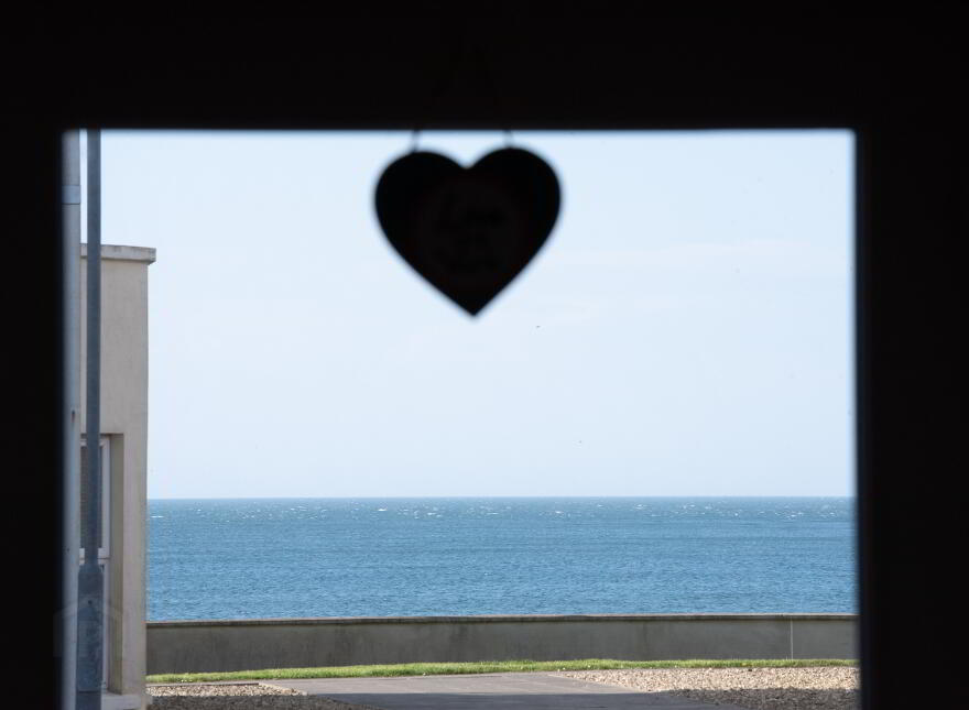 Ocean View, 48 West Strand Avenue, Portrush, BT56 8FD