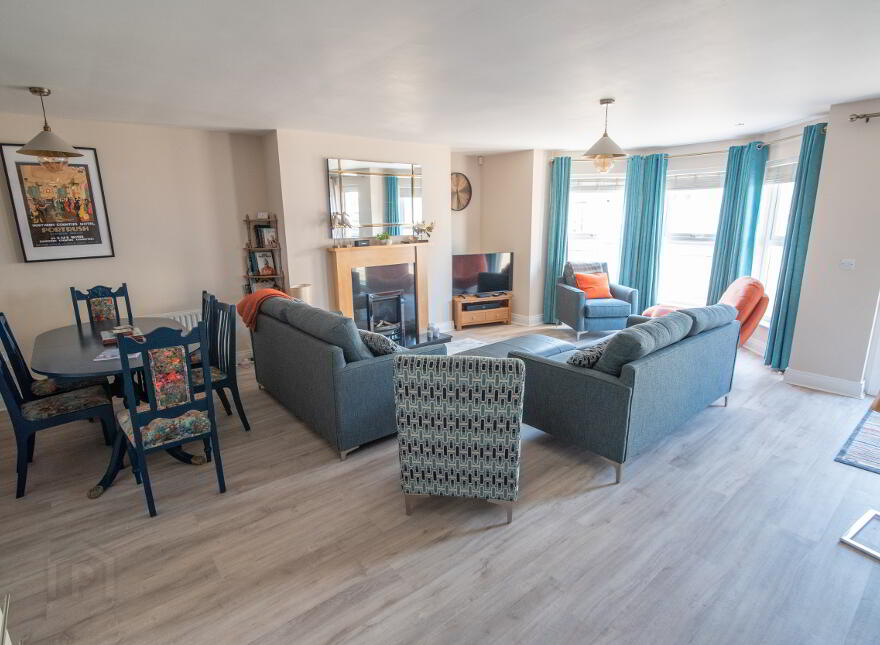Ocean View, 48 West Strand Avenue, Portrush, BT56 8FD
