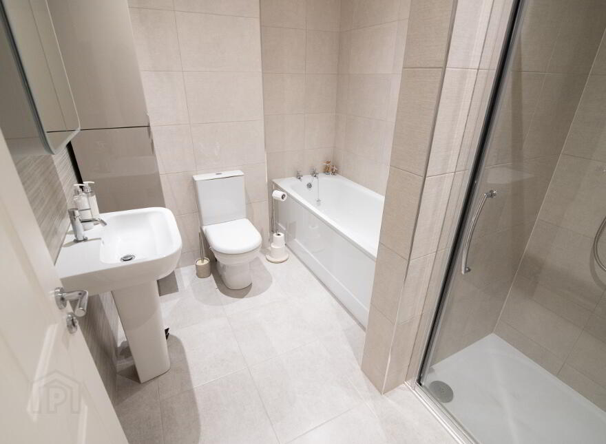 Ocean View, 48 West Strand Avenue, Portrush, BT56 8FD