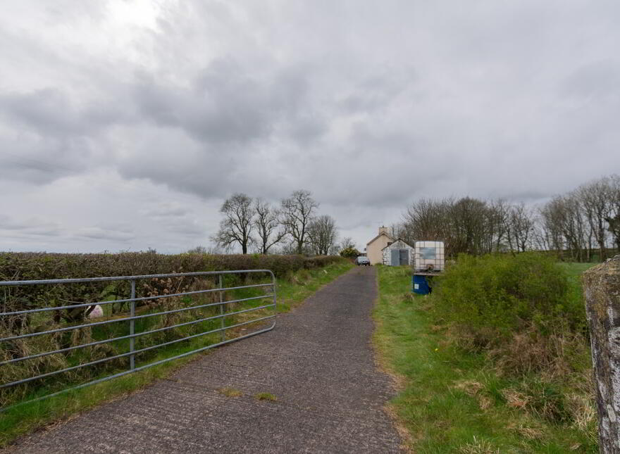 30 Loughloughan Road, Broughshane, Ballymena, BT43 7HZ