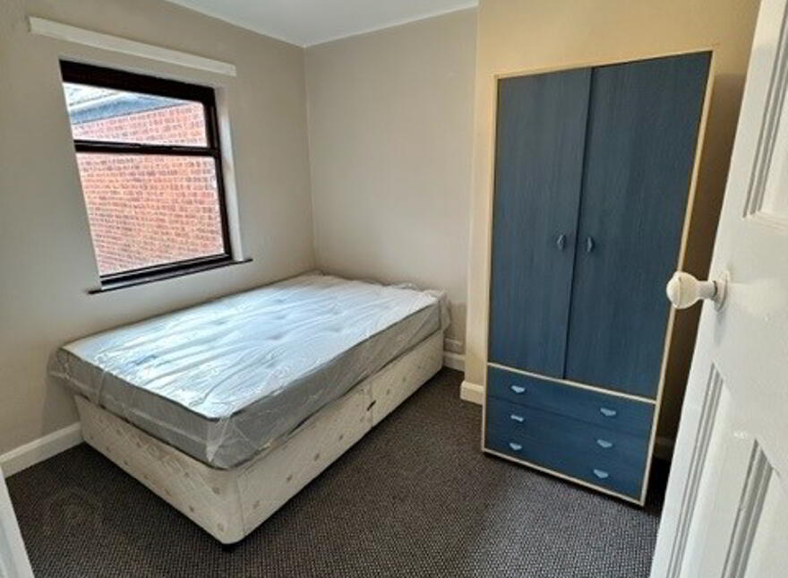 71 Raby Street, Belfast, BT7 2GY