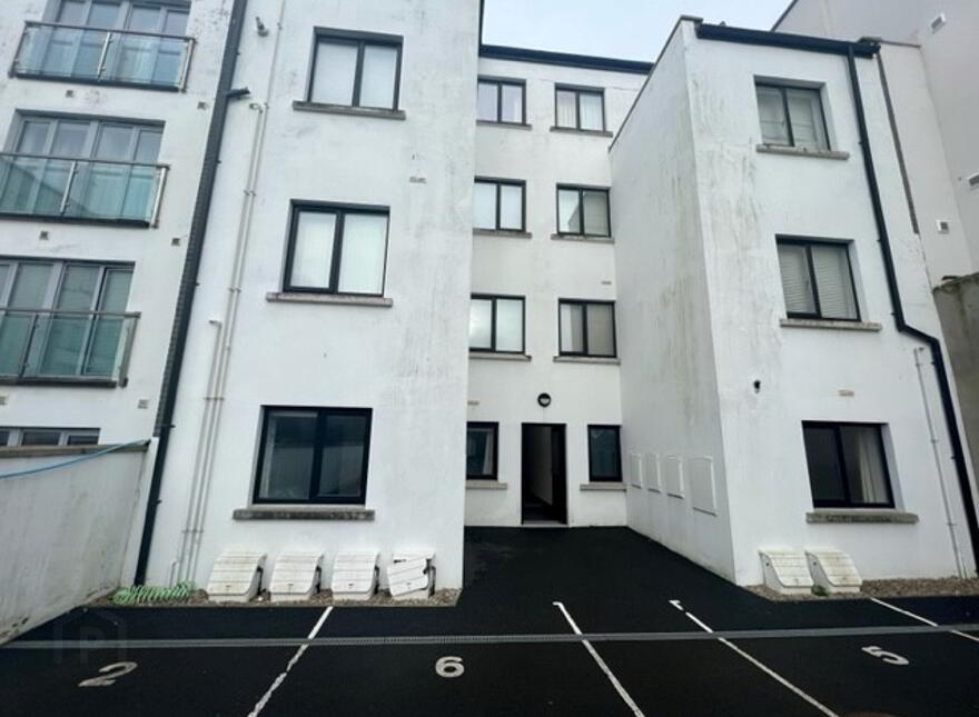 2 Island View, 4 Bath Terrace, (Student Let), Portrush, BT56 8AN