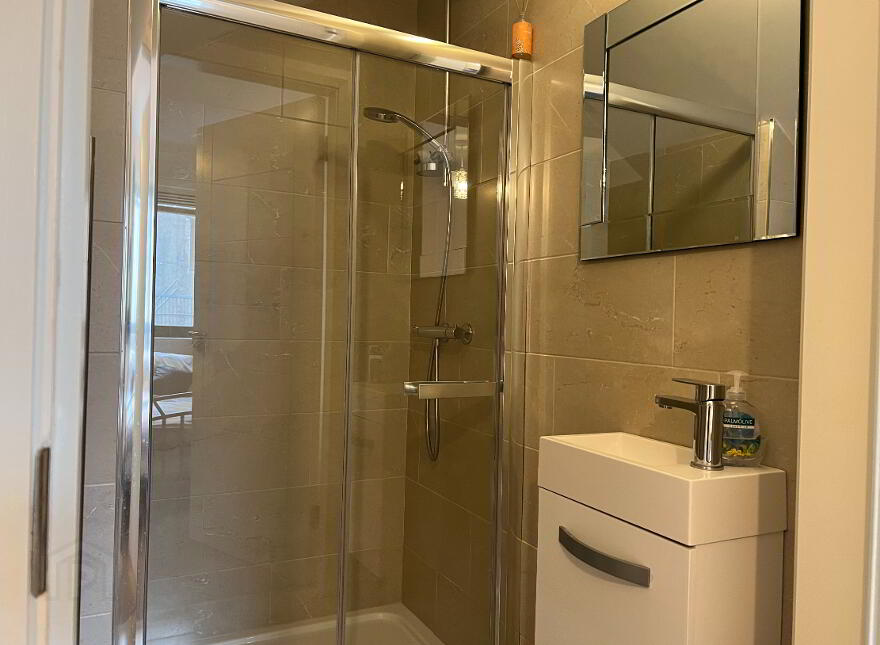 2 Island View, 4 Bath Terrace, (Student Let), Portrush, BT56 8AN
