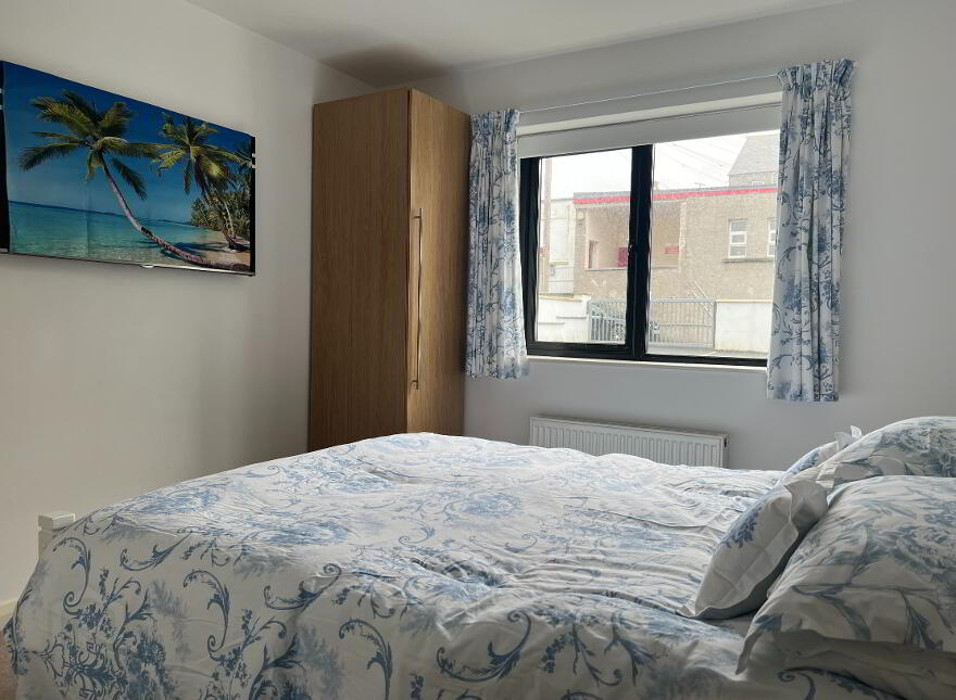 2 Island View, 4 Bath Terrace, (Student Let), Portrush, BT56 8AN