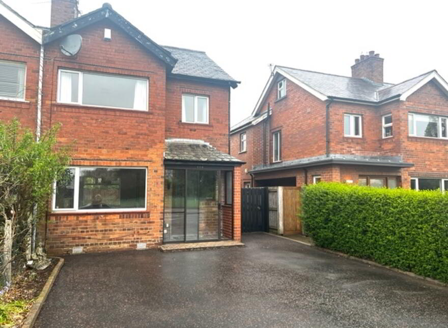 179 Ravenhill Road, Belfast, BT6 0BQ photo