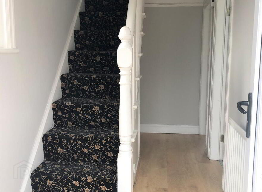 35 Holland Drive, Ballyhackamore, Belfast, BT5 6EH