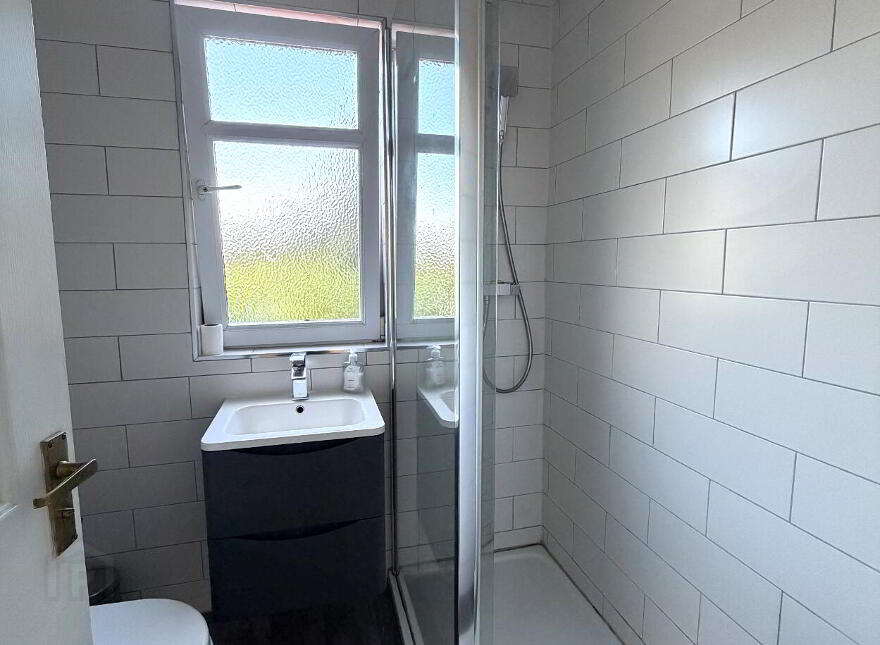 35 Holland Drive, Ballyhackamore, Belfast, BT5 6EH