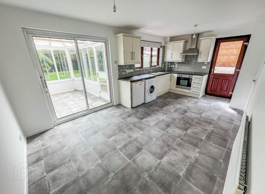 27 Old Mill Heights, Hillsborough, BT26 6RF