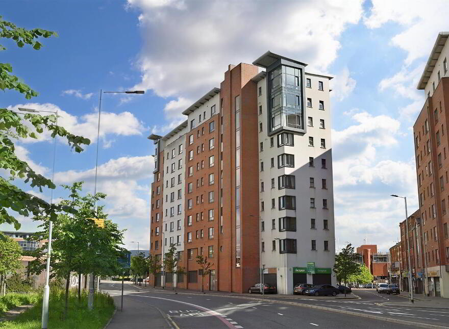 702 College Central, 4 College Avenue, Belfast, BT1 6BD photo