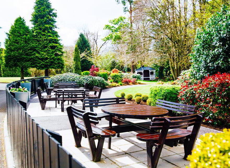 Rosspark Hotel, 20 Doagh Road, Kells, Ballymena, BT42 3LZ