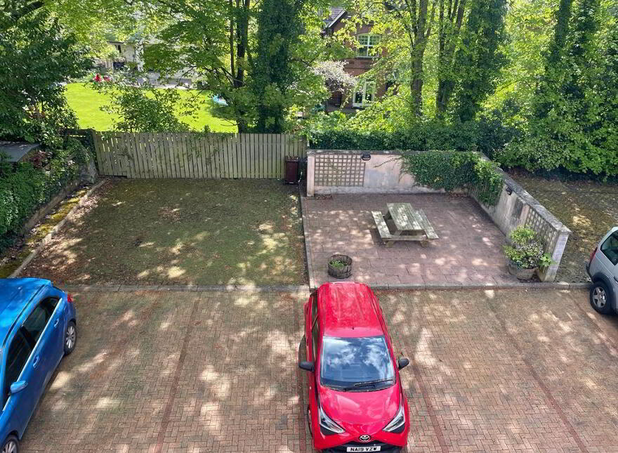 7B Derryvolgie Ave, Belfast, BT9 6FL