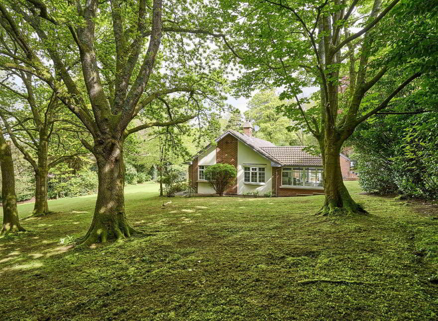 3 Woodlands Avenue, Off Bangor Road, Holywood, BT18 0ER