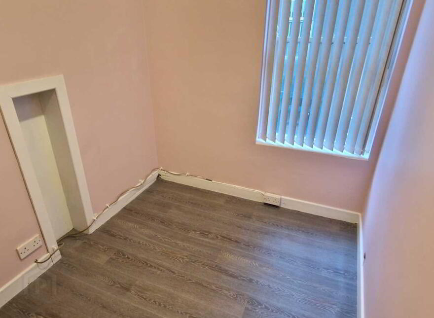 33 Bridge Street, A00B000
