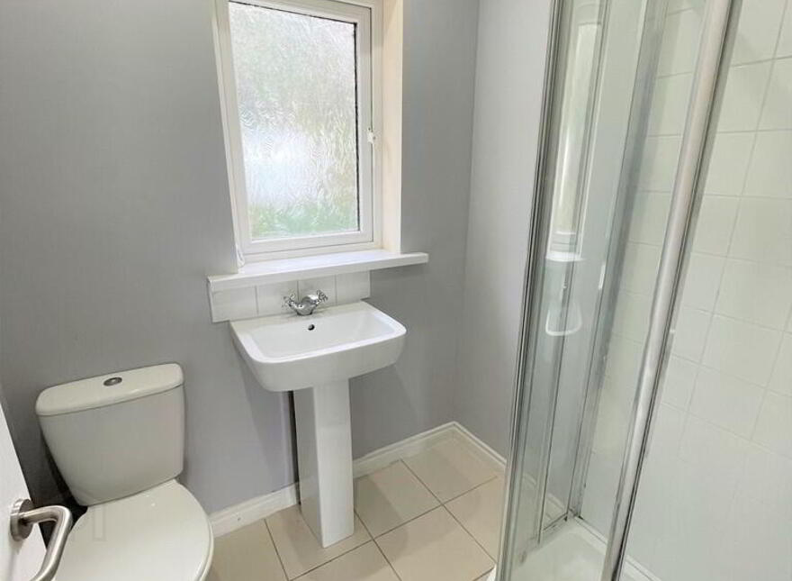 81 Strandburn Drive, Sydenham, Belfast, BT4 1NB