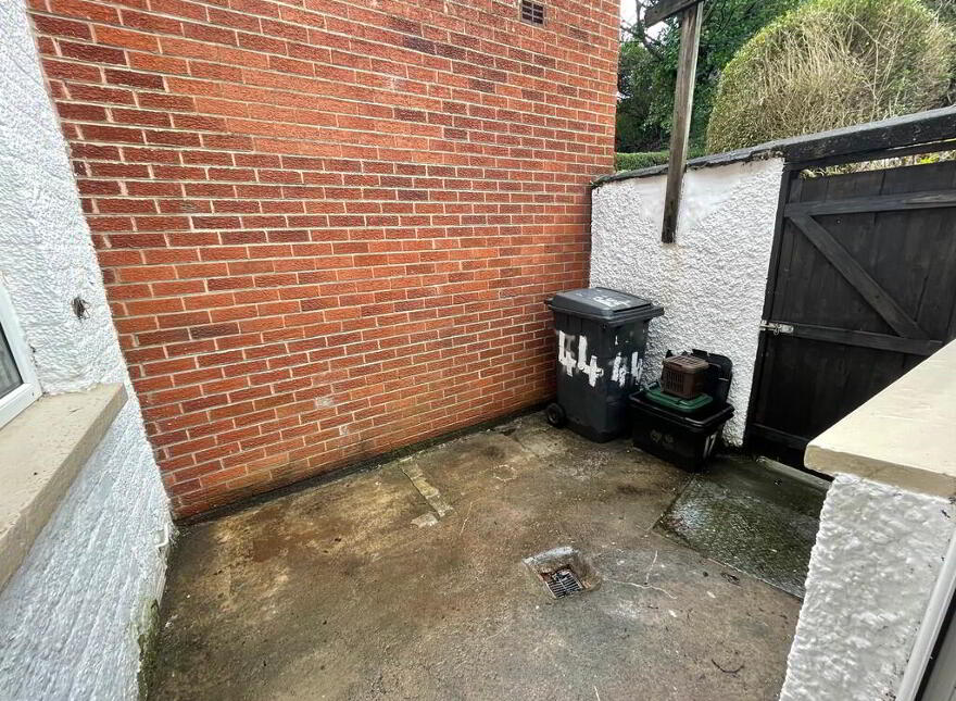 81 Strandburn Drive, Sydenham, Belfast, BT4 1NB