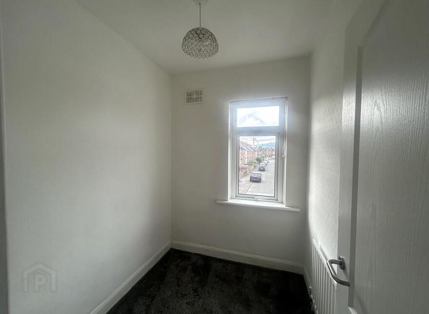 81 Strandburn Drive, Sydenham, Belfast, BT4 1NB