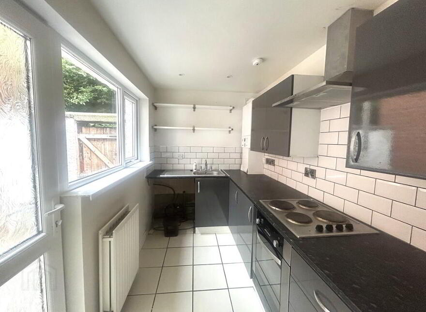 81 Strandburn Drive, Sydenham, Belfast, BT4 1NB