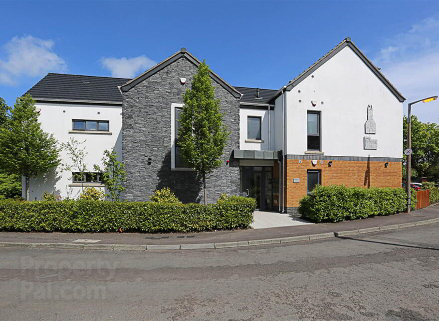 Apt 4, 15 Priory Park, Holywood, BT18 0LG photo