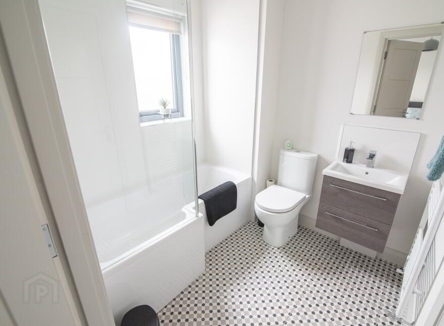 4 Hatheran Mews, Portstewart, BT55 7US