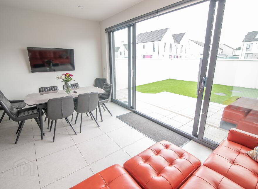 4 Hatheran Mews, Portstewart, BT55 7US