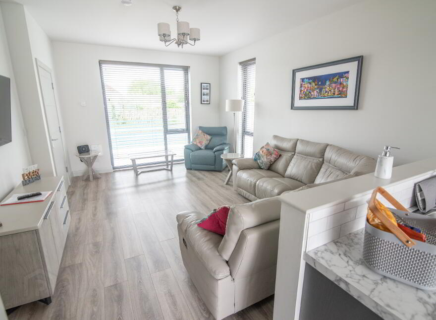 4 Hatheran Mews, Portstewart, BT55 7US