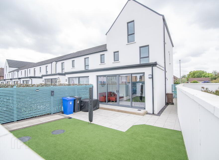 4 Hatheran Mews, Portstewart, BT55 7US