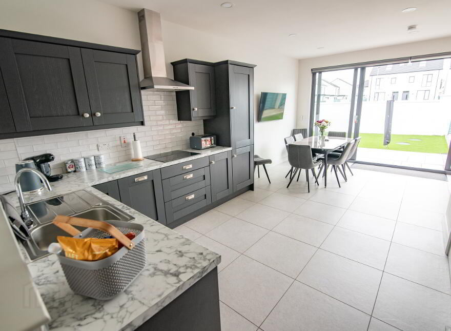 4 Hatheran Mews, Portstewart, BT55 7US