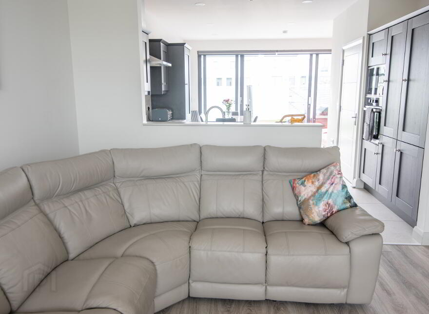 4 Hatheran Mews, Portstewart, BT55 7US