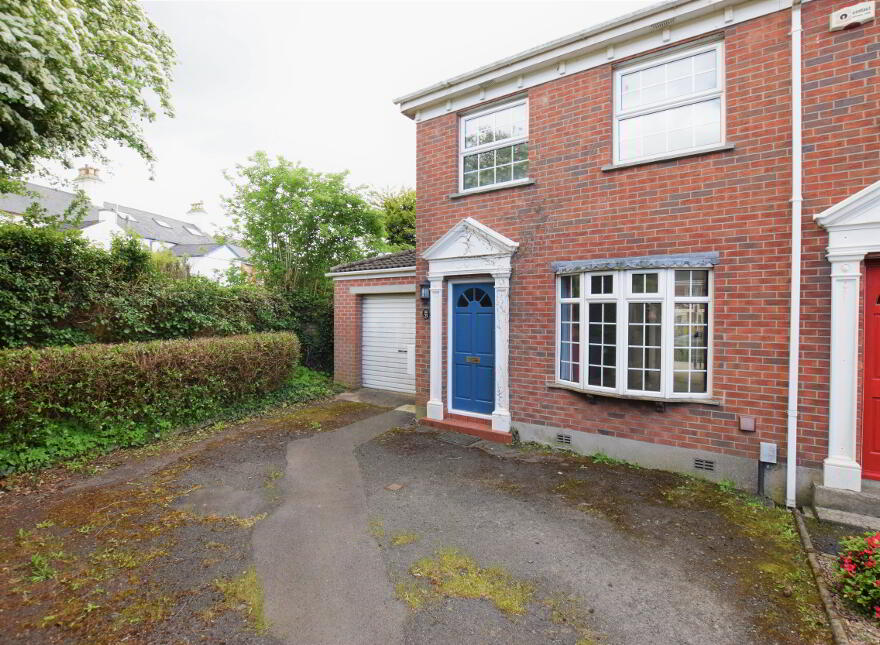 Property For Sale in Upper Newtownards Road, Belfast PropertyPal