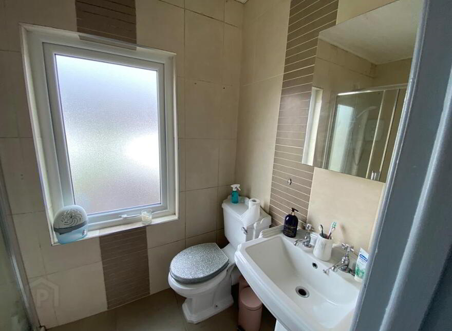 NON HMO, 48 Stranmillis Park, Belfast, BT9 5AU