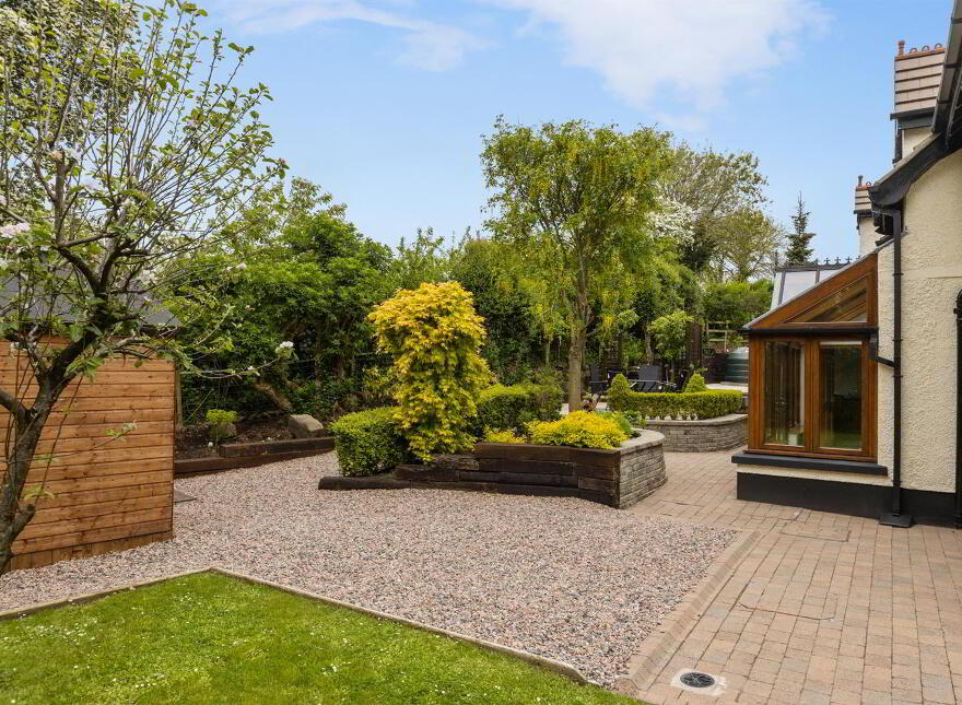 Islandhill, 66a Moss Road, Waringstown, Craigavon, BT66 7QY