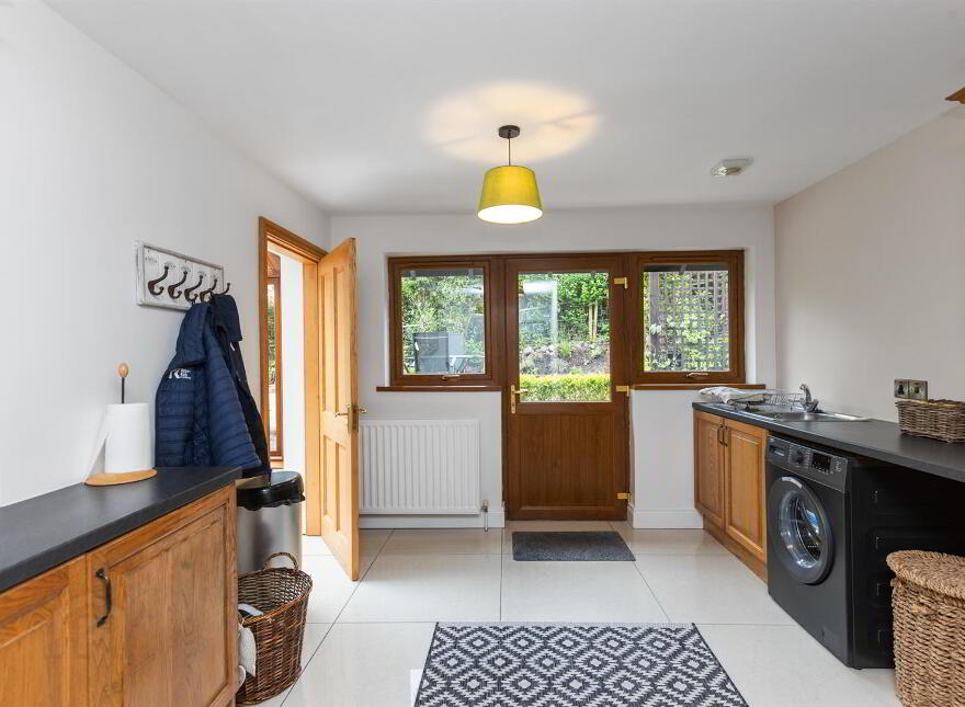 Islandhill, 66a Moss Road, Waringstown, Craigavon, BT66 7QY