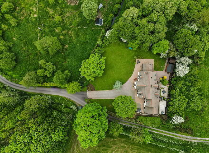 Islandhill, 66a Moss Road, Waringstown, Craigavon, BT66 7QY