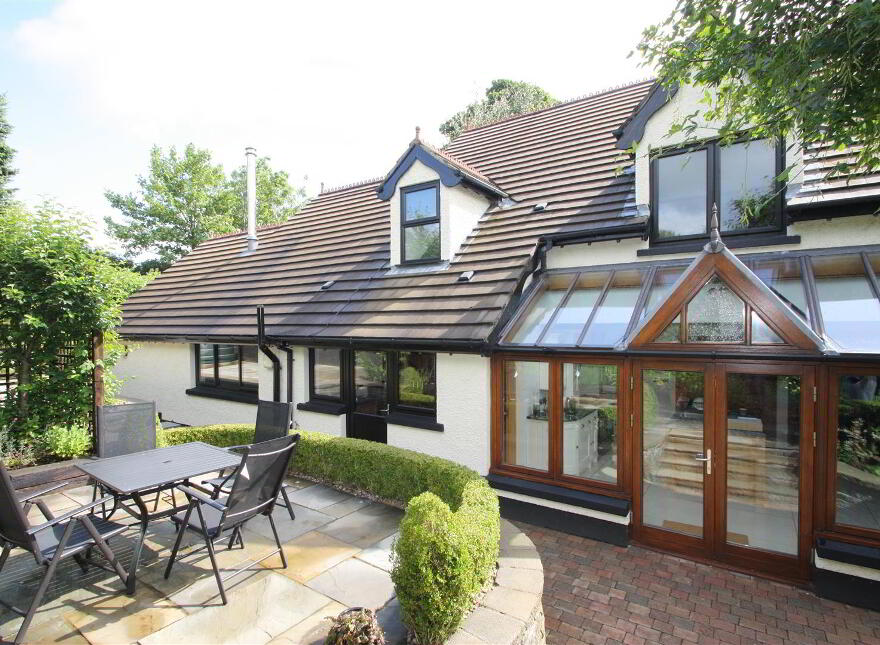 Islandhill, 66a Moss Road, Waringstown, Craigavon, BT66 7QY