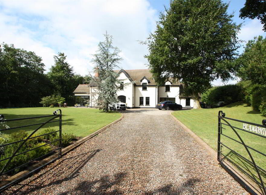 Islandhill, 66a Moss Road, Waringstown, Craigavon, BT66 7QY