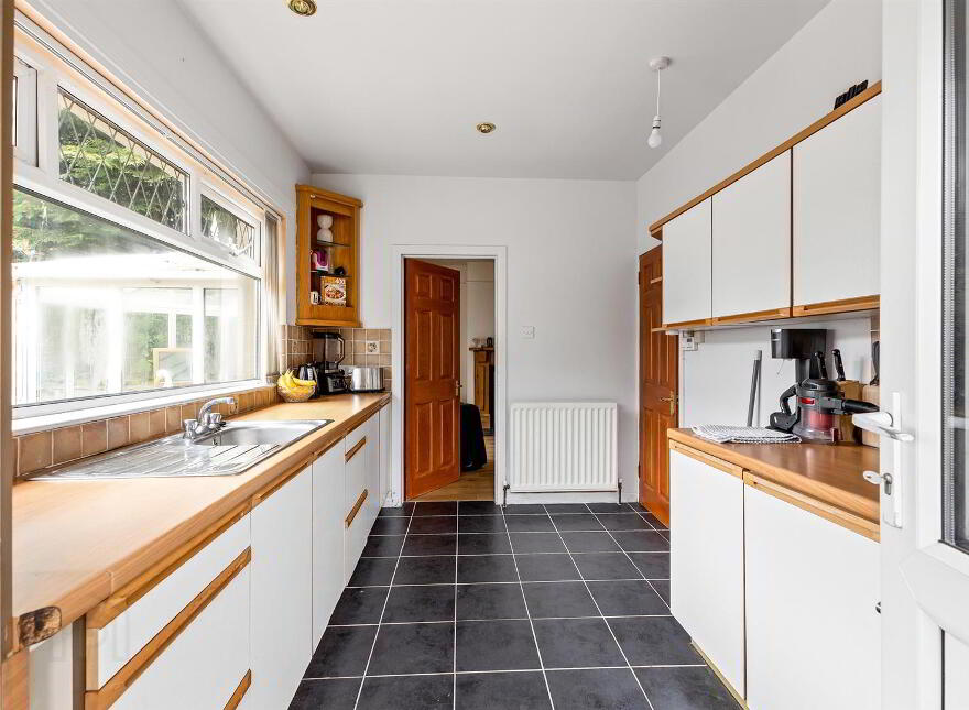 53 Hillsborough Road, Moneyreagh, BT23 6AY