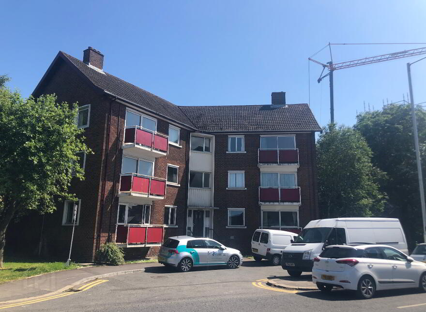 Apt 9-204 Lisburn Road, Belfast, BT9 6GD