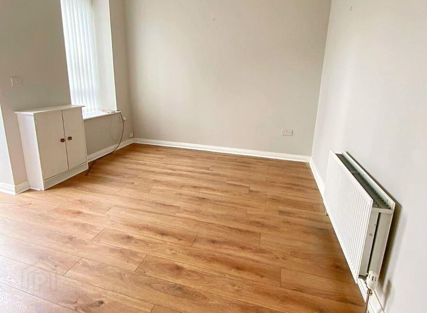 A, 81 South Street, Newtownards, BT23 4JU