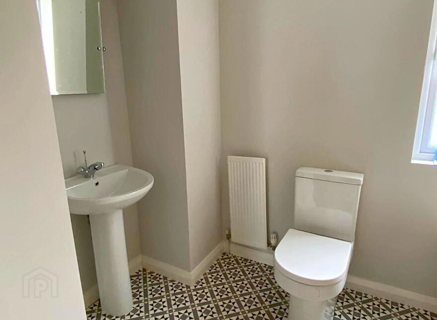 A, 81 South Street, Newtownards, BT23 4JU