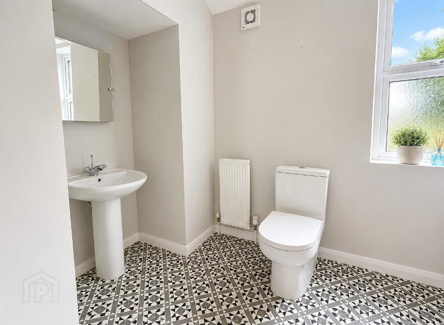 A, 81 South Street, Newtownards, BT23 4JU