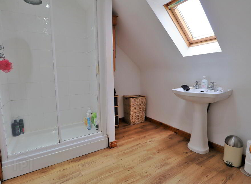 150 Scrabo Road, Newtownards, BT23 4NN
